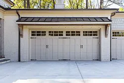 Metro Garage Door Repair Service Indianapolis, IN 317-623-0286 - garage-doors-side